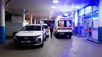 İzmir'de servis aracının çarpması sonucu 6 yaşındaki çocuk hayatını kaybetti
