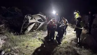 Kütahya'da Trafik Kazası: 3 Yaralı