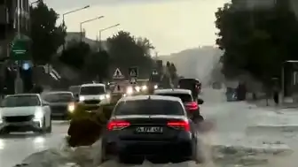 Lüleburgaz'da Şiddetli Sağanak Hayatı Olumsuz Etkiledi