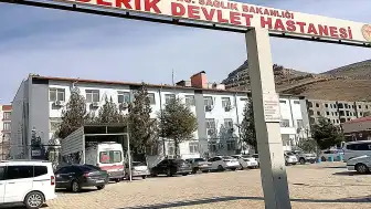Mardin'de Kamyonet Altında Kalan Çocuk Hayatını Kaybetti