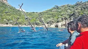 Marmaris'te Batan Teknede 148 Kişi Kurtarıldı