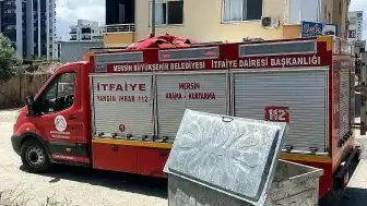 Mersin'de Spot Eşya Dükkanının Arkasında Çıkan Yangın Çevreyi Kapladı