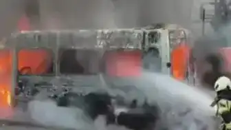 Öğrenci Servisinde Yangın: Araç Kullanılamaz Hale Geldi