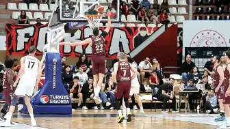 Parmos Bordo, Gaziantep Basketbol'u Yenerek Süper Lig'e Yükseldi