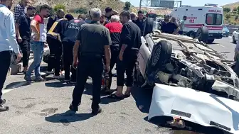 Şanlıurfa Çevre Yolu'nda Trafik Kazası: Kurban Kesiminden Dönen Aile Yaralandı