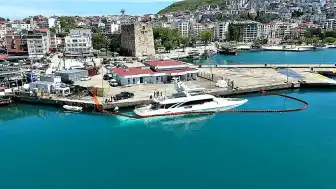 Sinop'ta Milyarlık Lüks Yat Sulara Gömüldü: Zarar Boyutu Havadan Görüntülendi