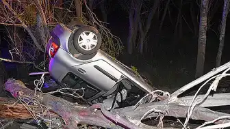 Sivas-Kayseri kara yolunda trafik kazası: 1 ölü, 4 yaralı