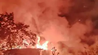 Sultanbeyli'de Gecekondu Yangını: 2 Kişi Kurtarıldı