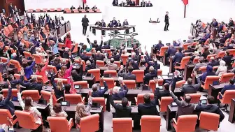 Varlık Barışı Kanunu TBMM'de Kabul Edildi: Kara Para ve Faiz Sarmalı Endişeleri Dile Getirildi