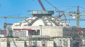 Akkuyu Nükleer Güç Santrali'nde Tarihi An: İlk Yakıt Demetleri Yerleştirildi