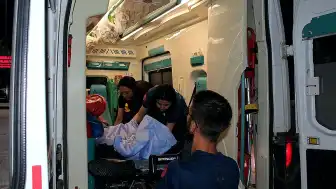 Aksaray'da Parkta Bıçaklı Saldırı: 17 Yaşındaki T.K. Ağır Yaralandı