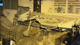 Avcılar'da Temel Kazısı Nedeniyle Hasar Gören Bina Tahliye Edildi