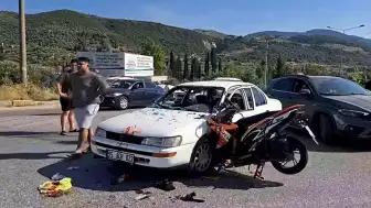 Aydın'da Feci Kazada Motosiklet Otomobile Saplandı: 2 Yaralı