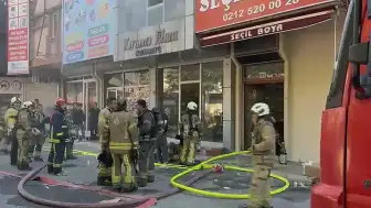 Bağcılar İSTOÇ'ta Bir İş Yerinde Çıkan Yangın Kontrol Altına Alındı