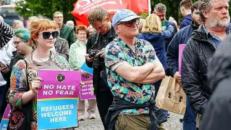 Belfast'ta Irkçılık Karşıtı Büyük Protesto Düzenlendi