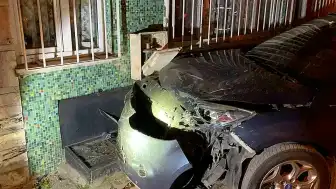 Bursa'da Alkollü Sürücü Doğalgaz Kutusunu Patlattı, Mahalle Sakinleri Tahliye Edildi