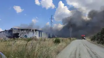 Edirne Keşan'da Katı Atık Bertaraf Tesisinde Yangın Çıktı