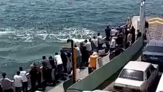 Feribottan Düşen Kişiyi Büfe Çalışanı Kurtardı