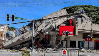 Filipinler'de 7,8 Büyüklüğündeki Depremde Can Kaybı 32'ye Yükseldi