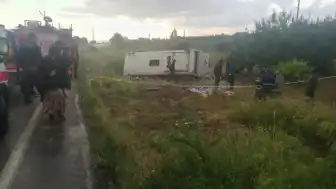 Isparta'da Tur Otobüsü Devrildi: 4 Ölü, 15 Yaralı