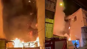 İstanbul'da Depo Yangını 3 Binaya Sıçradı