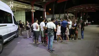 İzmir Konak'ta Evde Çıkan Kavgada Bir Kişi 9 Bıçak Darbesiyle Ağır Yaralandı