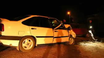 Kastamonu'da iki otomobilin çarpışması sonucu 8 kişi yaralandı
