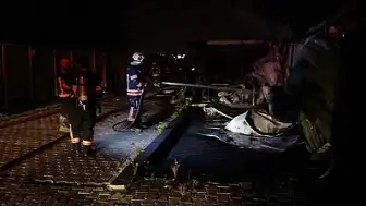 Malatya'da Hukuk Ofislerinin Bulunduğu Konteynerlerde Yangın: Maddi Hasar Oluştu