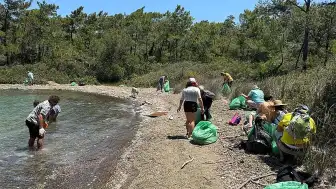 Marmaris Balıkaşıran Koyu'nda Çevre Temizliği Etkinliği