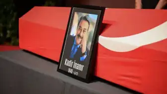 Muhsin Ertuğrul Sahnesi'nde Kadir İnanır İçin Son Görev
