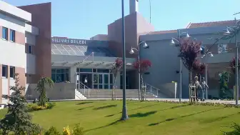 Silivri Belediyesinde Yolsuzluk Soruşturması: Belediye Başkanı B.B. Dahil 10 Kişi Tutuklandı