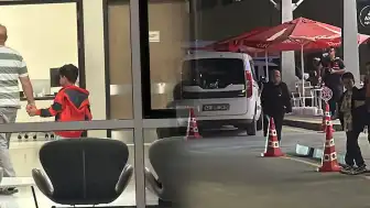 Şule Mete Tetik Ortaokulu'ndaki etkinlikte toplu zehirlenme şüphesi: 98 kişi hastaneye kaldırıldı