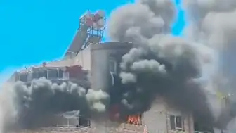 Antalya Kepez'de daire yangını: 5 kişi dumandan etkilendi