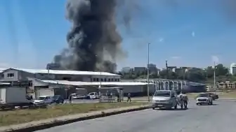 Arnavutköy Bolluca'da Fabrika Yangını: Ekipler Sevk Edildi