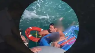 Aydın Didim'de Deniz Yatağıyla Açığa Sürüklenen Çocuk Sahil Güvenlik Tarafından Kurtarıldı