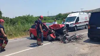 Balıkesir Erdek'te İki Otomobil Çarpıştı: 1 Ölü, 2 Yaralı
