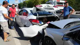 Kocaeli'de Zincirleme Trafik Kazası: 1'i Çocuk 3 Yaralı