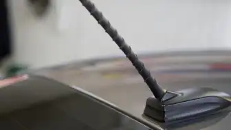 Otomobil Antenlerinin Mühendislik Sırrı: Kompakt Tasarım ve Yüksek Performans