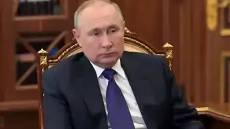 Rusya Devlet Başkanı Putin: "Ukrayna'nın askeri sanayi tesisleri vurulacak"