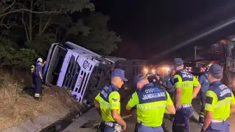 Tekirdağ Çorlu'da TIR Devrildi: 1 Kişi Hayatını Kaybetti