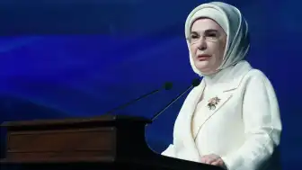 Emine Erdoğan: "Malazgirt'in asırları aşan ruhu yarınlarımıza istikamet versin"