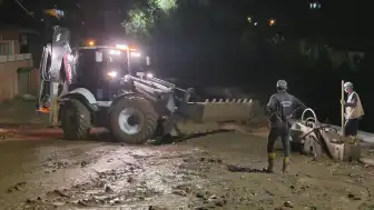Erzincan'da Sağanak Su Baskınlarına Yol Açtı