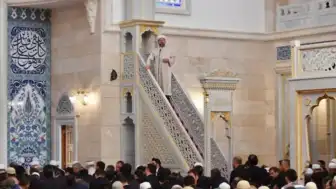 Diyanet'in Hutbesi ve Vakfın Fon Yatırımı Tartışma Yarattı