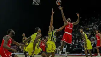 Fenerbahçe Tarfin, Olympiakos'a 92-90 Mağlup Oldu