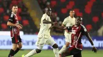 Gaziantep FK ve Fenerbahçe Puanları Paylaştı: Maç 0-0 Sona Erdi