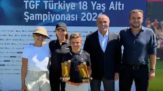 Türkiye 18 Yaş Altı Golf Şampiyonası'nda Kaan Albayrak İki Birincilik Elde Etti