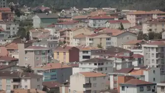 Yargıtay'dan Kiracılar İçin Emsal Karar: İhbar Şartına Uymayana 6 Aylık Kira Tazminatı