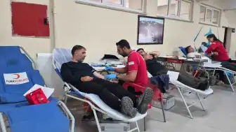 Sarıkamış'ta Üniversite Öğrencilerinden Kızılay'a Kan Bağışı Desteği