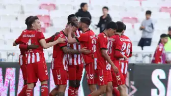 Sivasspor, Pendikspor'u 4-1 Mağlup Etti