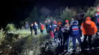 Yazılı Kanyon'da mahsur kalan 13 kişiden 3'ü kurtarıldı, 1 kişi hayatını kaybetti